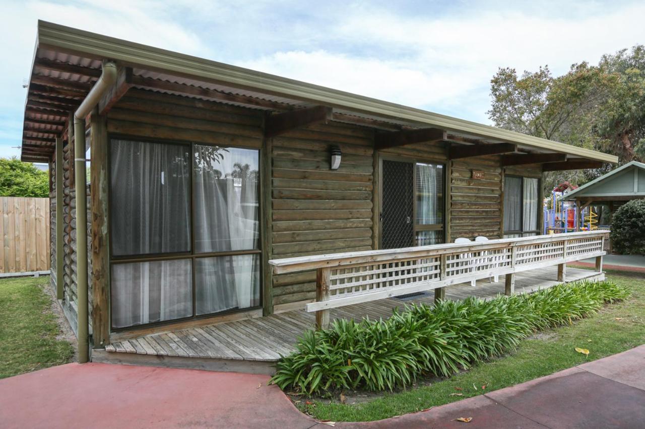 Lazy Acre Log Cabins レイクス・エントランス 部屋 写真