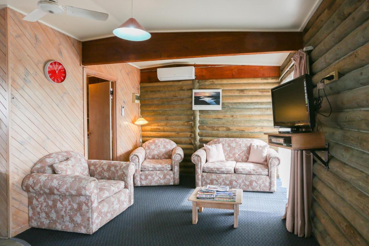 Lazy Acre Log Cabins レイクス・エントランス エクステリア 写真